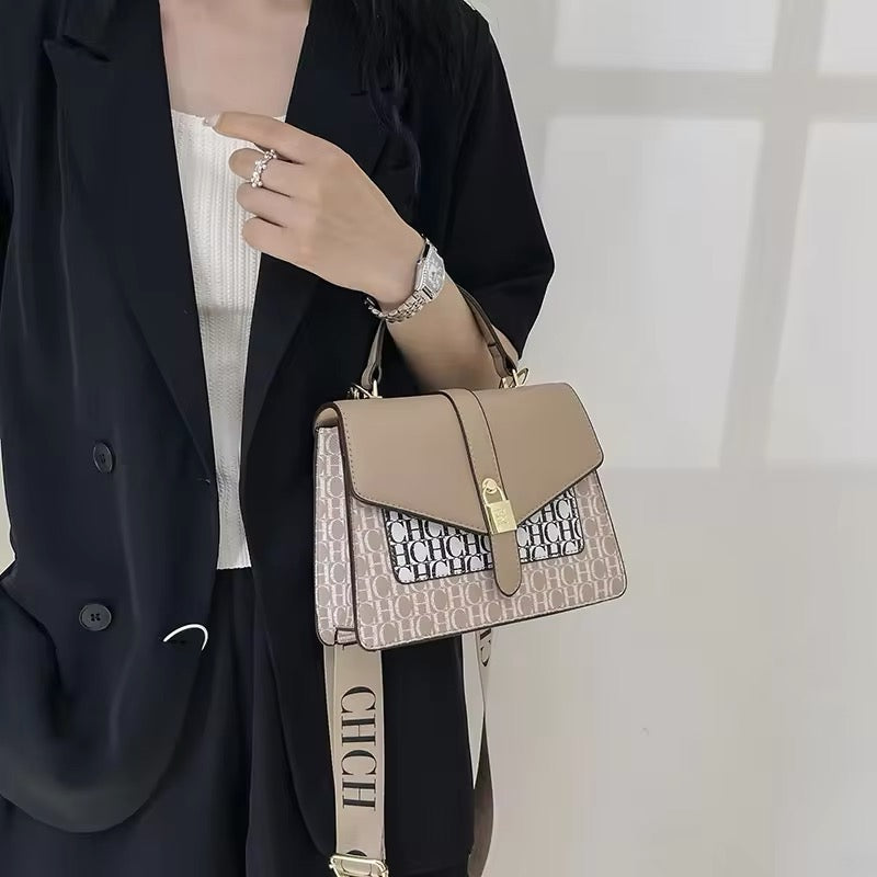 Bella Trama Handbag